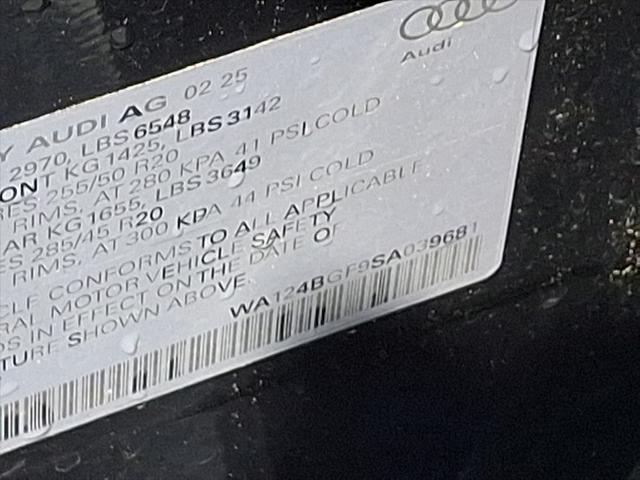 Photo of 2025 Mythos Black Metallic Audi Q6 e-tron