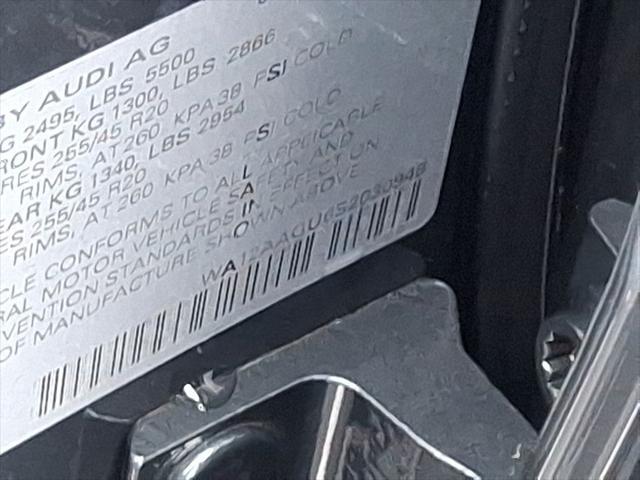 Photo of 2025 Tambora Gray Metallic Audi Q5