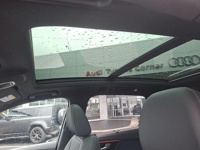 Photo of 2026 Mythos Black Metallic Audi Q7