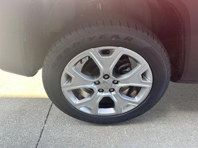 Photo of 2023 Colorado Red Clearcoat Jeep Renegade