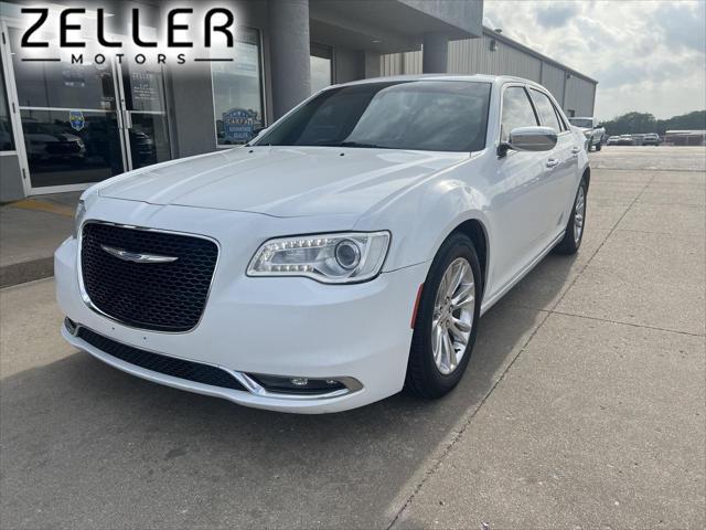 2017 Chrysler 300C