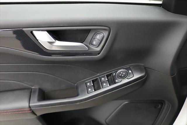 Photo of 2025 Space Silver Metallic [Silver] Ford Escape