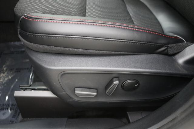 Photo of 2025 Space Silver Metallic [Silver] Ford Escape