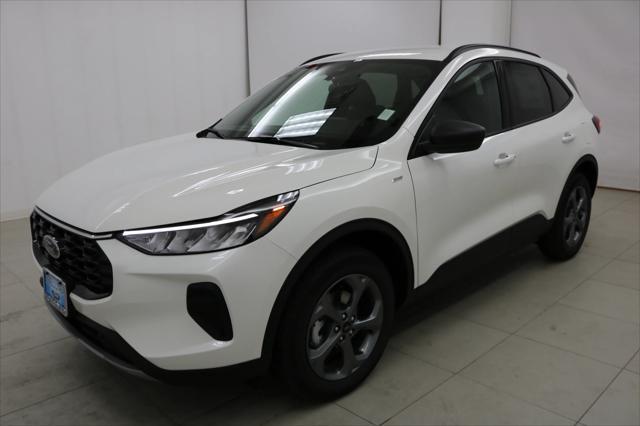 Photo of 2025 Space Silver Metallic [Silver] Ford Escape