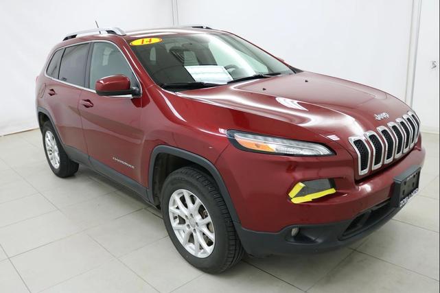 Photo of 2014 DEEP CHERRY RED Jeep Cherokee