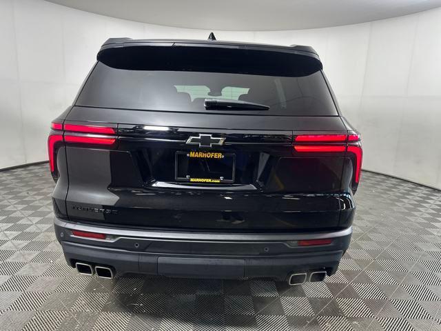 Photo of 2024 Mosaic Black Metallic Chevrolet Traverse