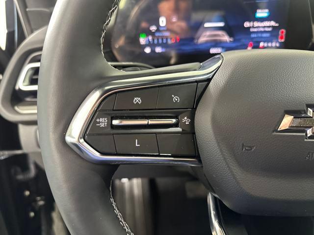 Photo of 2024 Mosaic Black Metallic Chevrolet Traverse