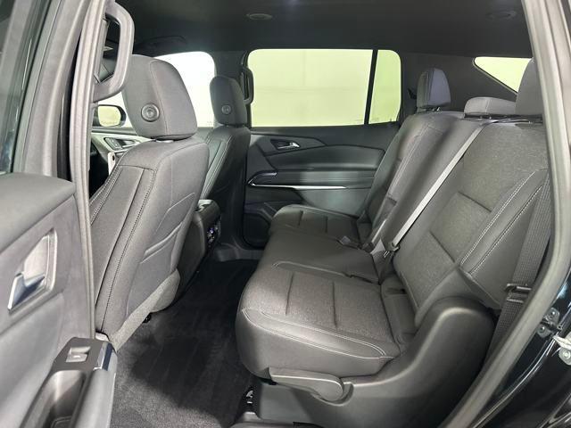 Photo of 2024 Mosaic Black Metallic Chevrolet Traverse