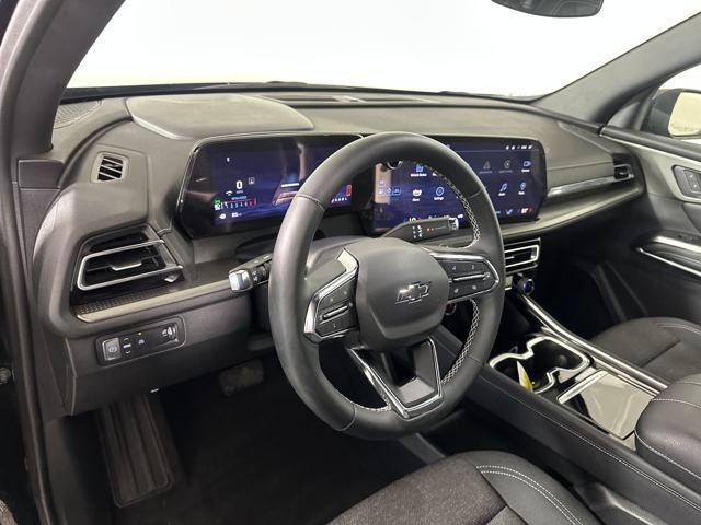 Photo of 2024 Mosaic Black Metallic Chevrolet Traverse