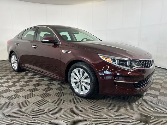 Photo of 2016 Sangria Kia Optima