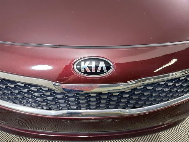 Photo of 2016 Sangria Kia Optima