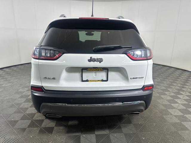 Photo of 2019 Bright White Clearcoat Jeep Cherokee
