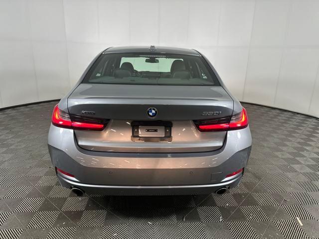 Photo of 2024 Gray BMW 330