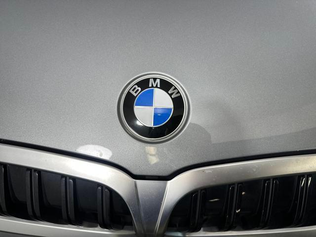 Photo of 2024 Gray BMW 330