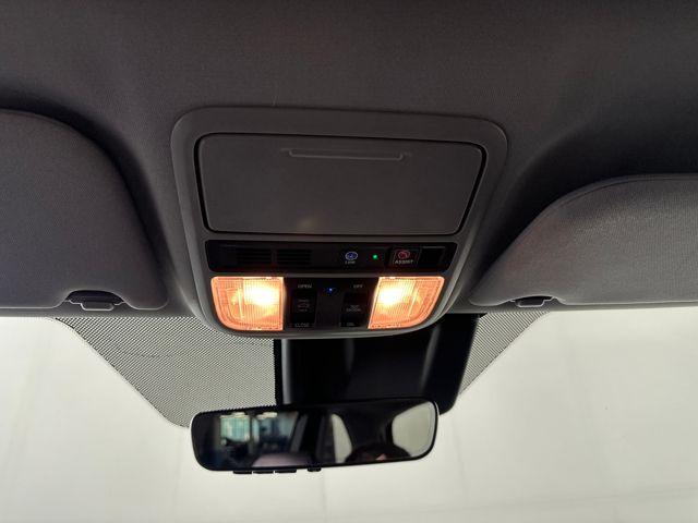 Photo of 2018 Lunar Silver Metallic Honda Odyssey