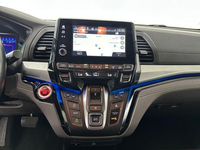 Photo of 2018 Lunar Silver Metallic Honda Odyssey