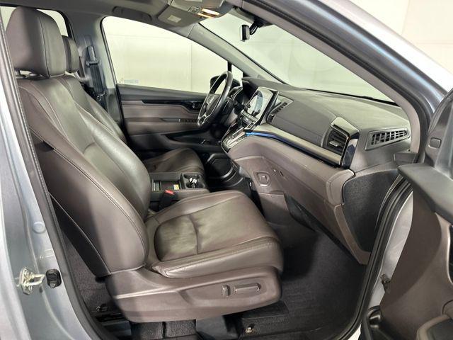 Photo of 2018 Lunar Silver Metallic Honda Odyssey
