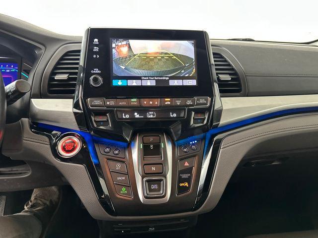 Photo of 2018 Lunar Silver Metallic Honda Odyssey