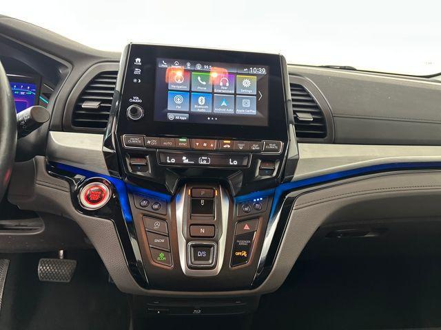 Photo of 2018 Lunar Silver Metallic Honda Odyssey