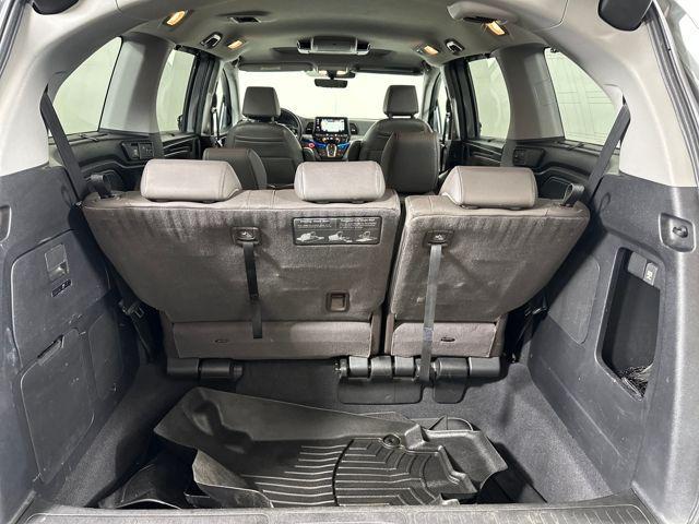 Photo of 2018 Lunar Silver Metallic Honda Odyssey