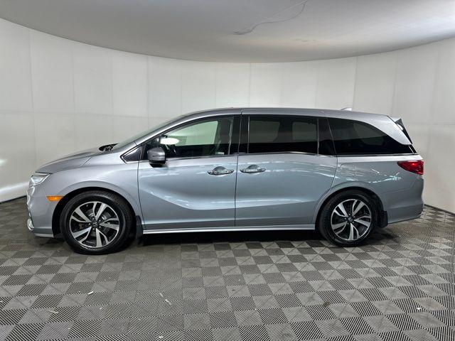 Photo of 2018 Lunar Silver Metallic Honda Odyssey