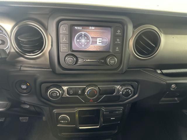 Photo of 2019 Black Jeep Wrangler