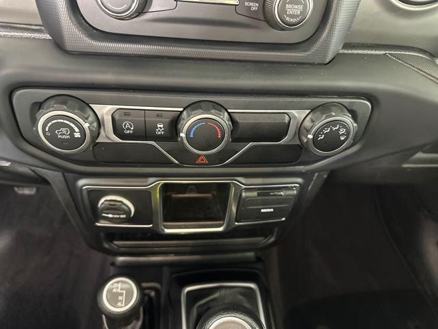 Photo of 2019 Black Jeep Wrangler