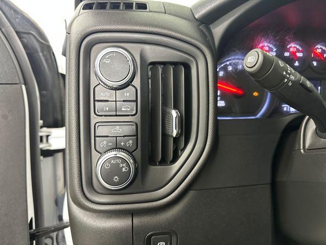 Photo of 2023 Summit White GMC Sierra 1500