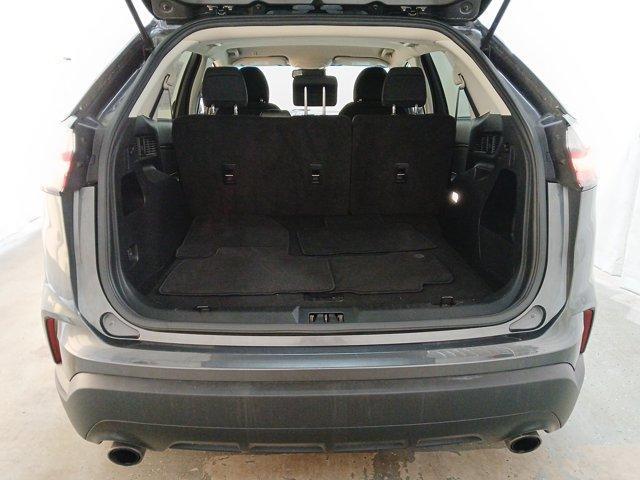 Photo of 2019 Magnetic Metallic Ford Edge