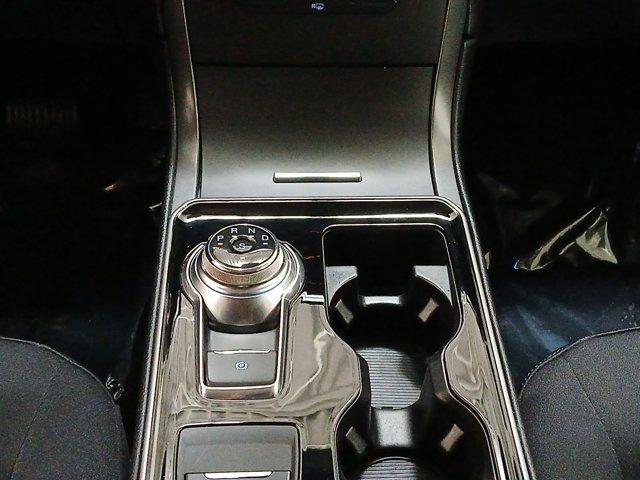 Photo of 2019 Magnetic Metallic Ford Edge