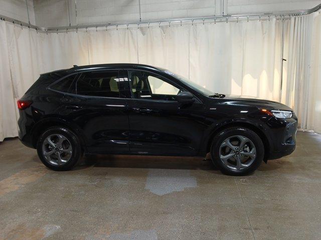 Photo of 2023 Agate Black Ford Escape