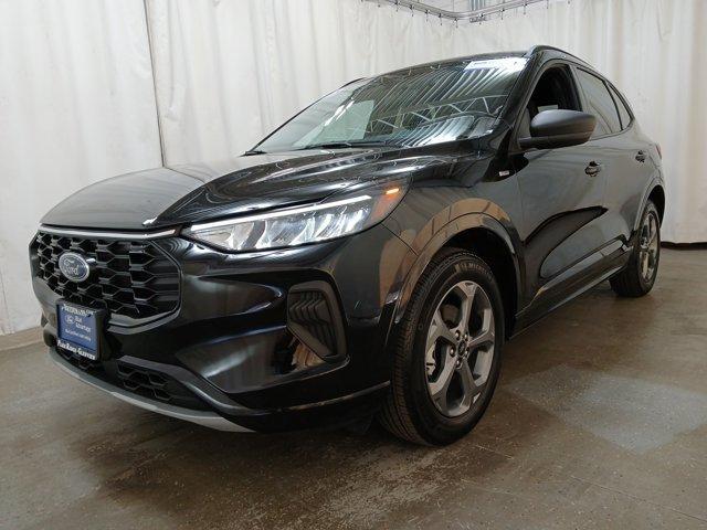 Photo of 2023 Agate Black Ford Escape