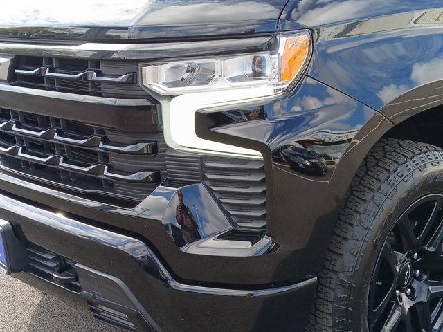Photo of 2022 Black Chevrolet Silverado 1500