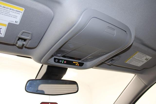 Photo of 2020 Summit White Chevrolet Equinox