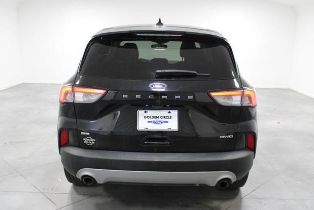 Photo of 2022 Agate Black Metallic Ford Escape