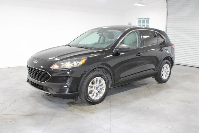 Photo of 2022 Agate Black Metallic Ford Escape