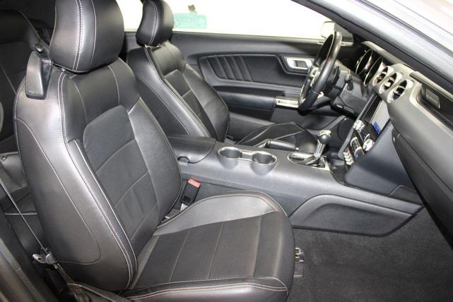 Photo of 2021 Gray Metallic Ford Mustang