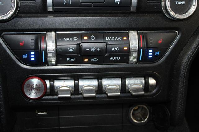 Photo of 2021 Gray Metallic Ford Mustang