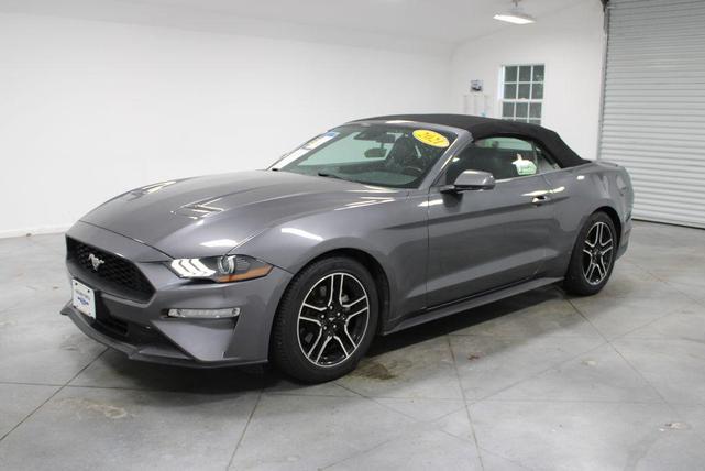 Photo of 2021 Gray Metallic Ford Mustang