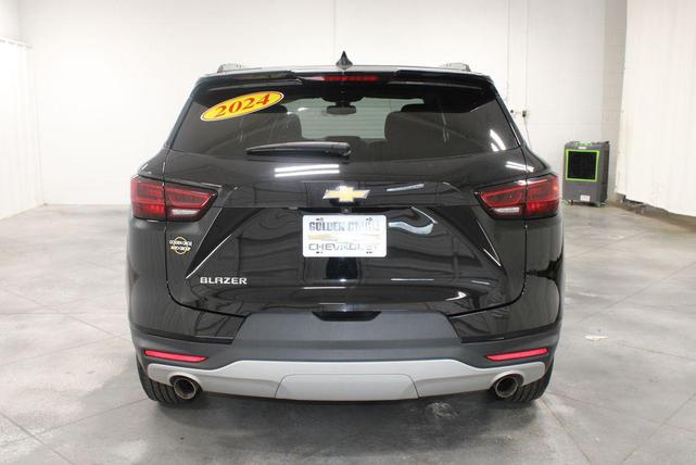 Photo of 2024 Black Chevrolet Blazer