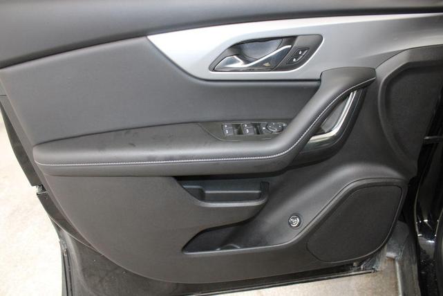 Photo of 2024 Black Chevrolet Blazer
