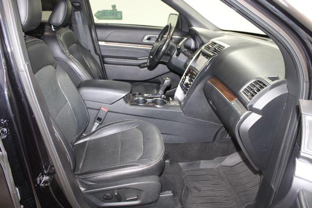 Photo of 2019 Agate Black Metallic Ford Explorer