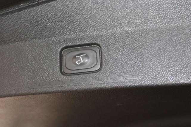 Photo of 2019 Agate Black Metallic Ford Explorer