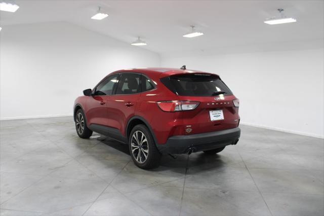 Photo of 2022 Rapid Red Metallic Tinted Clearcoat Ford Escape
