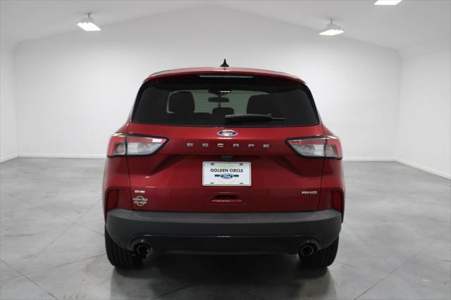 Photo of 2022 Rapid Red Metallic Tinted Clearcoat Ford Escape
