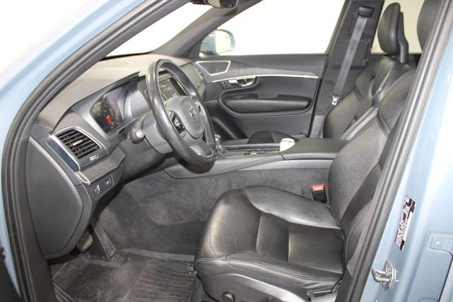 Photo of 2020 Thunder Grey Metallic Volvo XC90