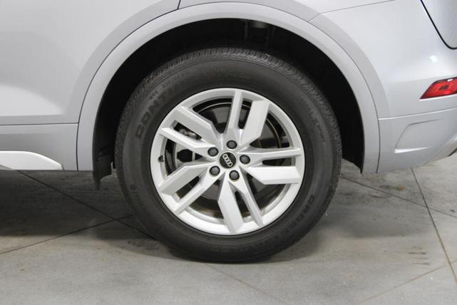 Photo of 2022 White Audi Q5
