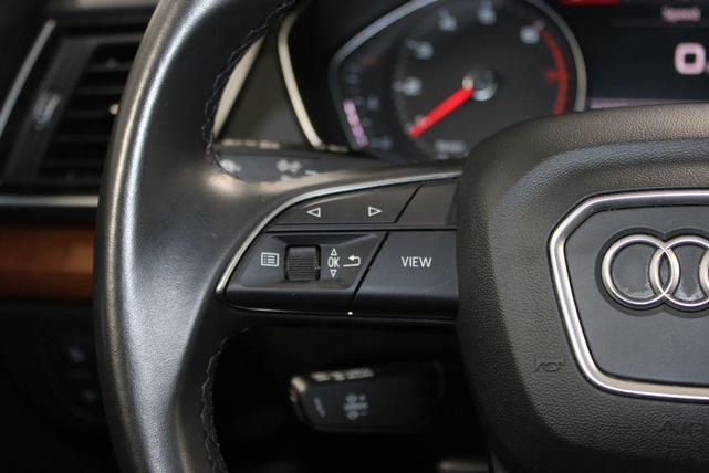 Photo of 2022 White Audi Q5