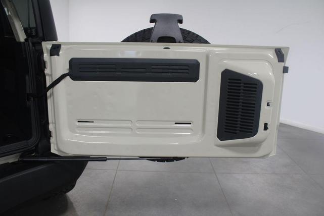Photo of 2025 Desert Sand Ford Bronco