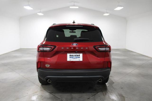 Photo of 2025 Rapid Red Metallic Tinted Clearcoat Ford Escape